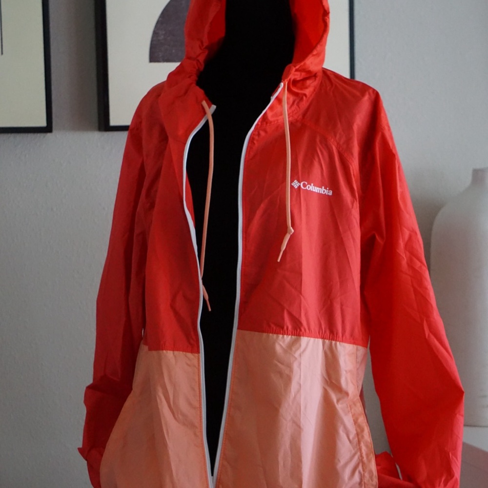 Columbia Women's Two-Tone Red and Pink Ski Jacket